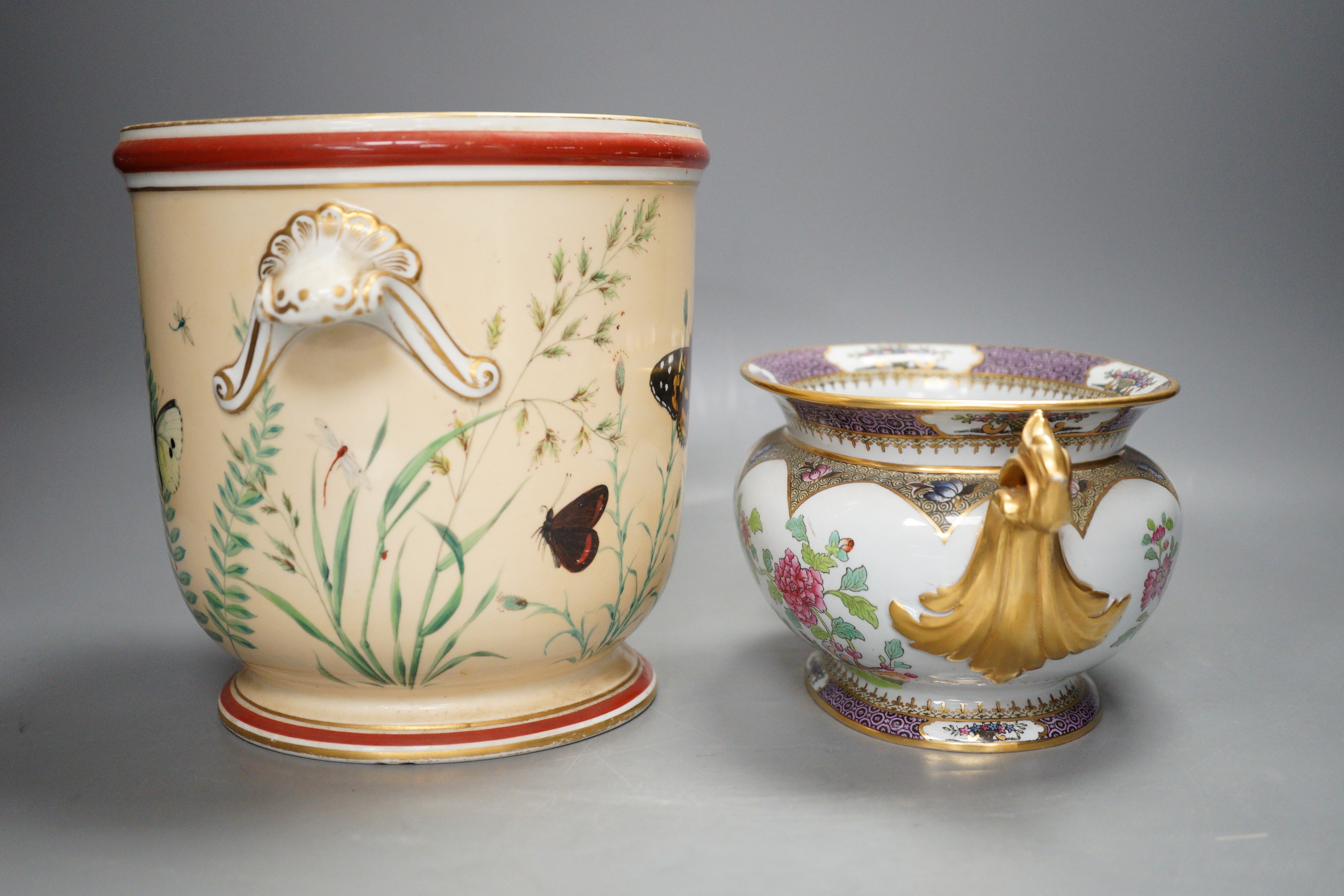 A Paris porcelain Aesthetic style wine cooler, late 19th century and a Copeland Spode small tureen, tallest 18cm